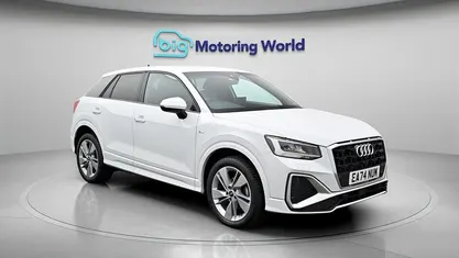 Begagnad Audi Q2 S-Line 150 HK (110 kW) 2025 Vit SUV
