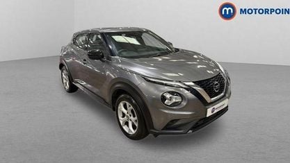 Używany Nissan Juke Acenta 117 KM (86 kW) 2020 Szary SUV