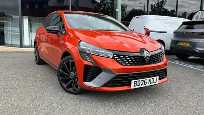 New Renault Clio Techno Esprit Alpine 90 HP (66 kW) 2026 Orange Hatchback