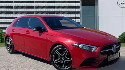 Begagnad Mercedes A200 Executive 163 HK (119 kW) 2022 Halvkombi