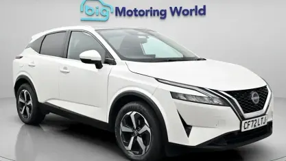 Używany Nissan Qashqai N-Connecta 140 KM (102 kW) 2023 Biały SUV
