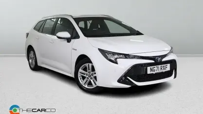 Used Toyota Corolla 122 HP (89 kW) 2022 White Estate