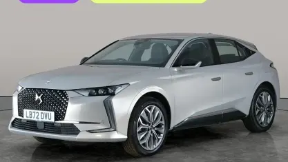 Käytetty DS Automobiles DS4 Trocadero 225 HP (165 kW) 2022 Valkoinen Katumaasturi