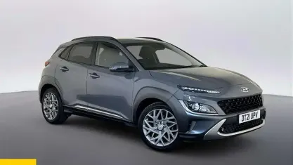 Käytetty Hyundai Kona Premium 141 HP (103 kW) 2021 Harmaa Katumaasturi