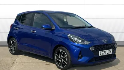 Used Hyundai i10 Premium 67 HP (49 kW) 2023 Blue Hatchback