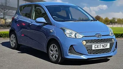 Used Hyundai i10 SE 67 HP (49 kW) 2017 Blue Hatchback