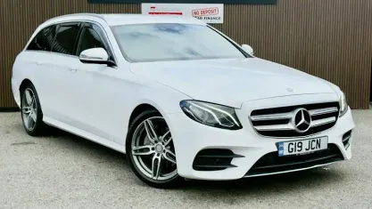 Usado Mercedes E220 AMG line 194 HP (142 kW) 2019 Carrinha