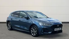 Blue metallic Used 2022 Ford Focus ST-Line Hatchback | £14,292 (Fair price)
