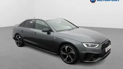 Begagnad Audi A4 Black Edition 150 HK (110 kW) 2024 Grå Sedan