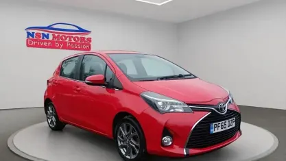 Used Toyota Yaris 99 HP (72 kW) 2015 Hatchback