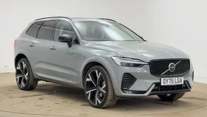 Usado Volvo XC60 Ultra 250 HP (183 kW) 2025 Cinzento SUV