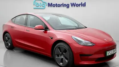 Used Tesla Model 3 Standard Range Plus 222 kW (302 HP) 2021 Red Sedan