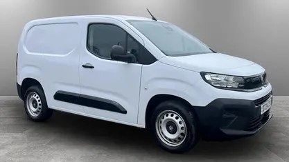 Used Vauxhall Combo 102 HP (75 kW) 2025 MPV