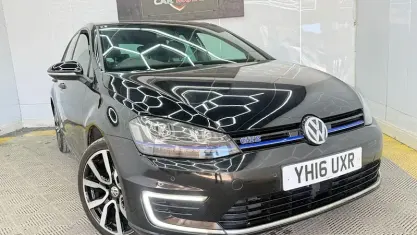 Używany VW Golf VII GTE 204 KM (150 kW) 2016 Hatchback