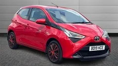 Red Used 2019 Toyota Aygo X-play Hatchback | £7,601 (Good price)