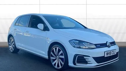 Used 2020 VW Golf VII Advance Hatchback | £12,464 (Fair price)