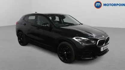 Begagnad BMW X2 Sport Line 178 HK (130 kW) 2022 Svart SUV