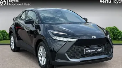 Used Toyota C-HR 140 HP (102 kW) 2026 SUV