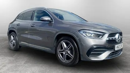 Begagnad Mercedes GLA200 AMG Line Premium 163 HK (119 kW) 2021 Grå SUV