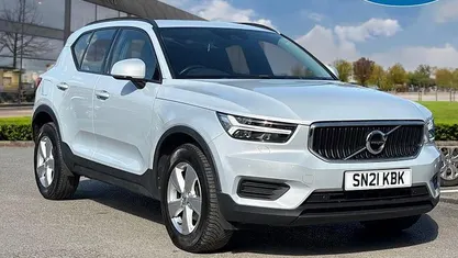 Used Volvo XC40 Momentum 129 HP (94 kW) 2021 SUV