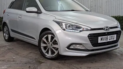 Used Hyundai i20 Premium 101 HP (74 kW) 2018 Hatchback