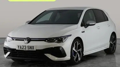 Begagnad VW Golf VIII R 320 HK (235 kW) 2023 Vit Halvkombi