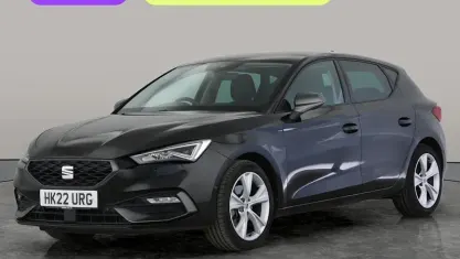 Usado Seat Leon FR 131 CV (96 kW) 2022 Negro Utilitario