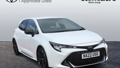 Used Toyota Corolla Sport 184 HP (135 kW) 2022 White Hatchback