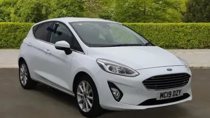 Usado Ford Fiesta Titanium 101 HP (74 kW) 2019 Branco Citadino