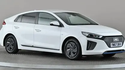 Used Hyundai Ioniq Premium 141 HP (103 kW) 2017 White Hatchback