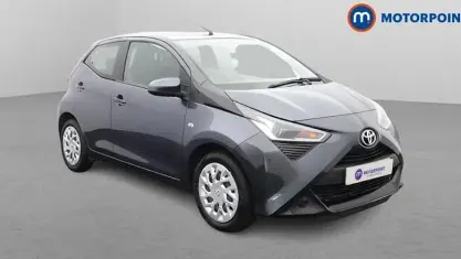 Usado Toyota Aygo X-play 72 HP (52 kW) 2020 Citadino