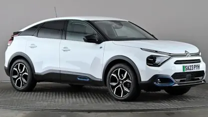 Used Citroën e-C4 Shine 100 kW (136 HP) 2023 White Hatchback