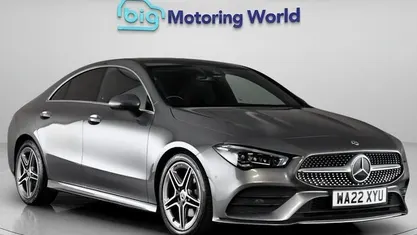 Usado Mercedes CLA180 AMG line 136 HP (100 kW) 2022 Cinzento Sedan