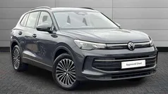 Used 2025 VW Tiguan Life SUV | £33,655 (Fair price)