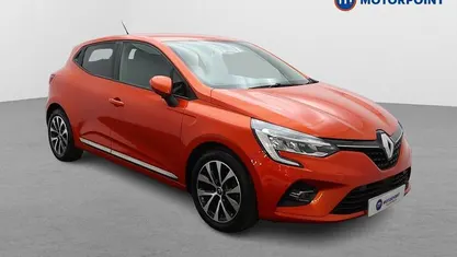 Used Renault Clio V Iconic 101 HP (74 kW) 2020 Orange Hatchback