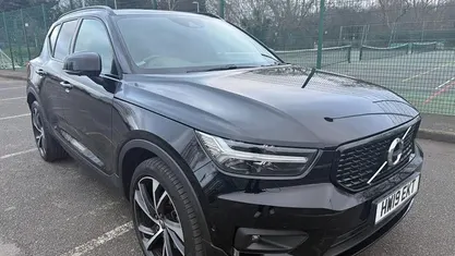 Used 2020 Volvo XC40 R-Design Pro SUV | £23,995 (Good price)