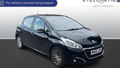 Used 2018 Peugeot 208 Signature Sky Hatchback | £8,919 (Fair price)