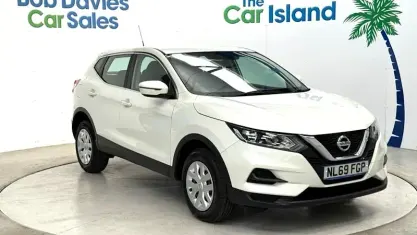 Used Nissan Qashqai Visia 140 HP (102 kW) 2019 White SUV