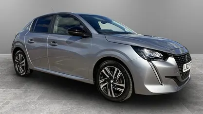 Used Peugeot 208 Active+ 102 HP (75 kW) 2023 Hatchback