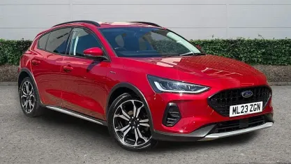 Used Ford Focus Active X 125 HP (91 kW) 2023 Red Hatchback