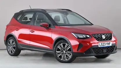 Usado Seat Arona SE 95 CV (69 kW) 2025 SUV