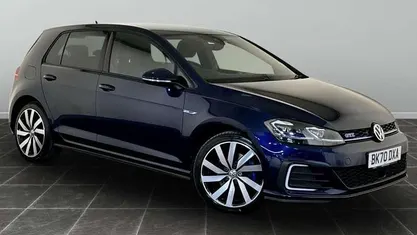 Blue Used 2020 VW Golf VII Advance Hatchback | £14,995 (Fair price)