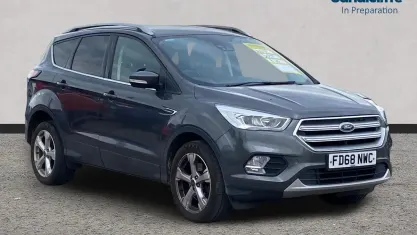 Begagnad Ford Kuga Titanium 150 HK (110 kW) 2018 Grå SUV