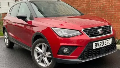 Używany Seat Arona FR 116 KM (85 kW) 2020 Czerwony SUV
