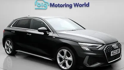 Begagnad Audi A3 Sportback S-Line 150 HK (110 kW) 2023 Svart Halvkombi