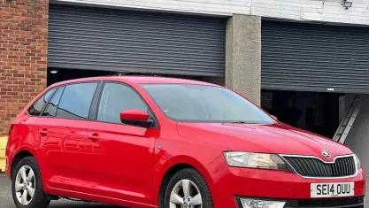 Used Skoda Rapid SE 105 HP (77 kW) 2014 Hatchback