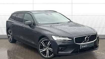 Used Volvo V60 R-Design 250 HP (183 kW) 2019 Estate