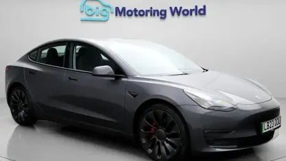 Używany Tesla Model 3 Performance 461 kW (627 KM) 2023 Szary Sedan/Limuzyna