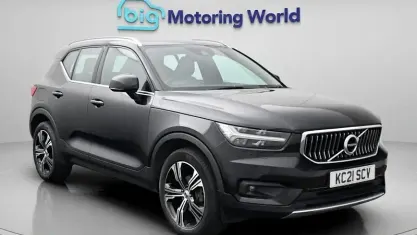 Begagnad Volvo XC40 Inscription 163 HK (119 kW) 2021 Svart SUV
