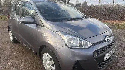 Used Hyundai i10 SE 67 HP (49 kW) 2020 Hatchback